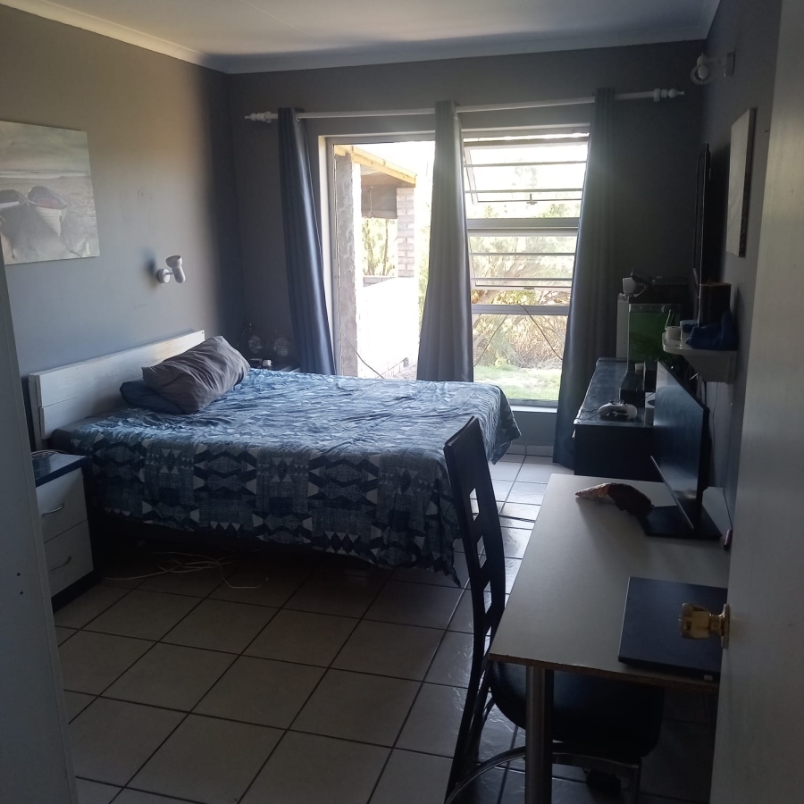 4 Bedroom Property for Sale in Klein Brak Western Cape